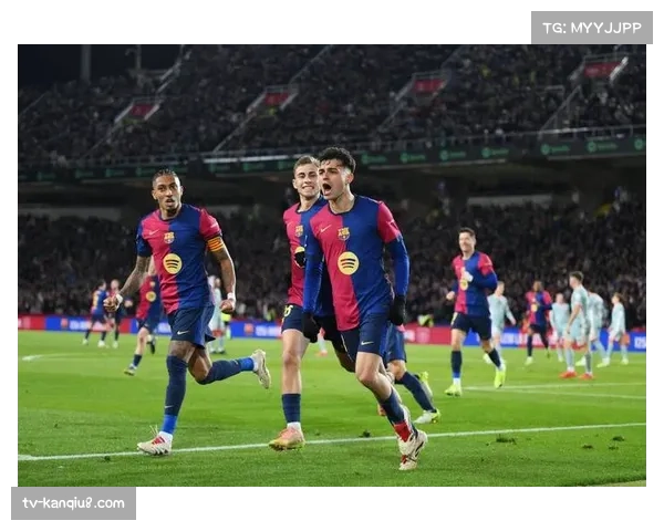 多家媒体:巴黎圣日耳曼有意巴萨前锋拉菲尼亚,夏窗或展开追逐 多家媒体:巴黎圣日耳曼有意巴萨前锋拉菲尼亚,夏窗或展开追逐